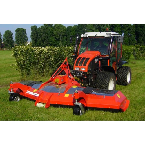 PLATEAU DE COUPE TRIMAX  SUR TRACTEUR 95 Cv - ST 340HF -