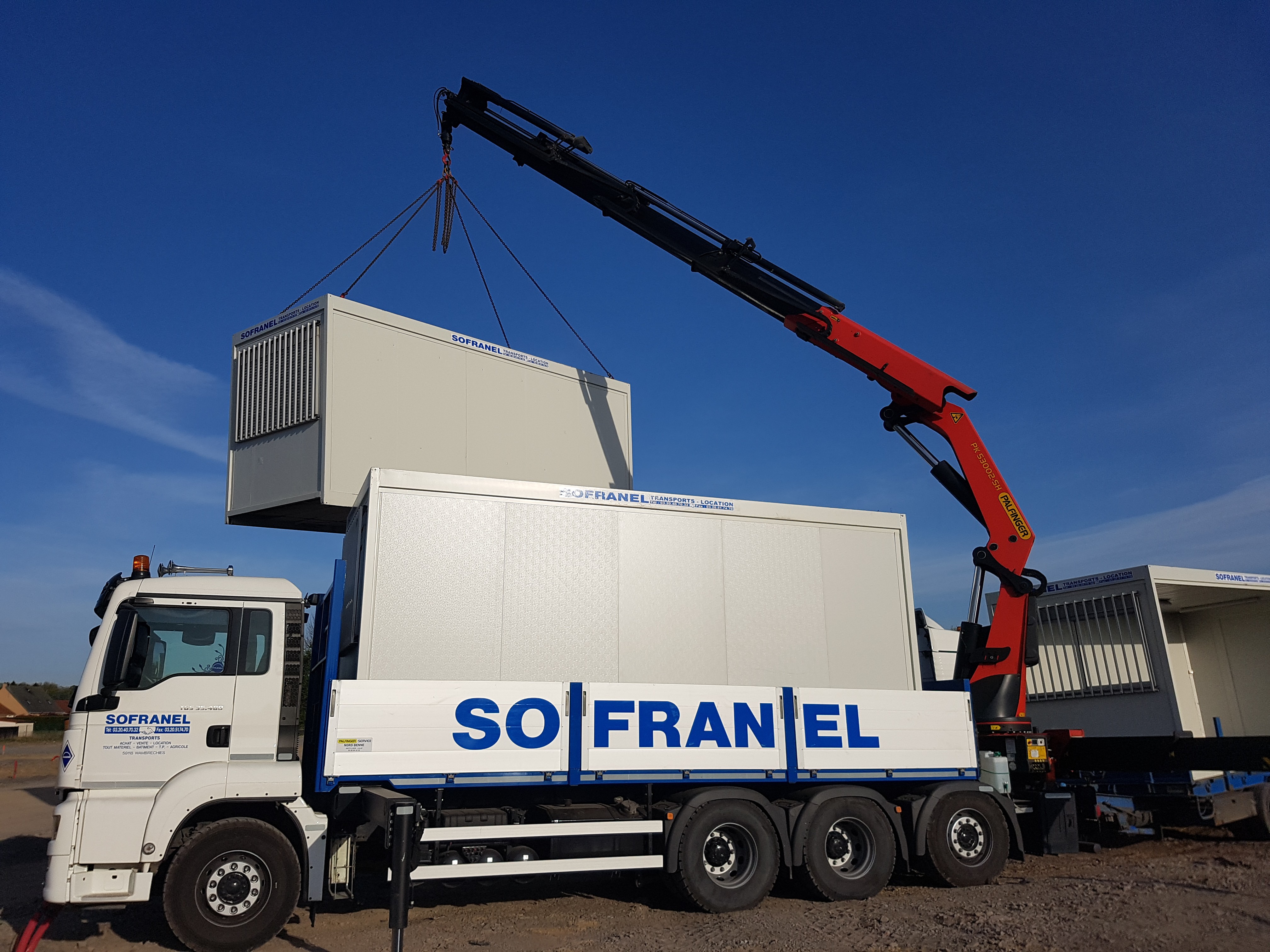 Camion Grue Arrière 53 T - Location